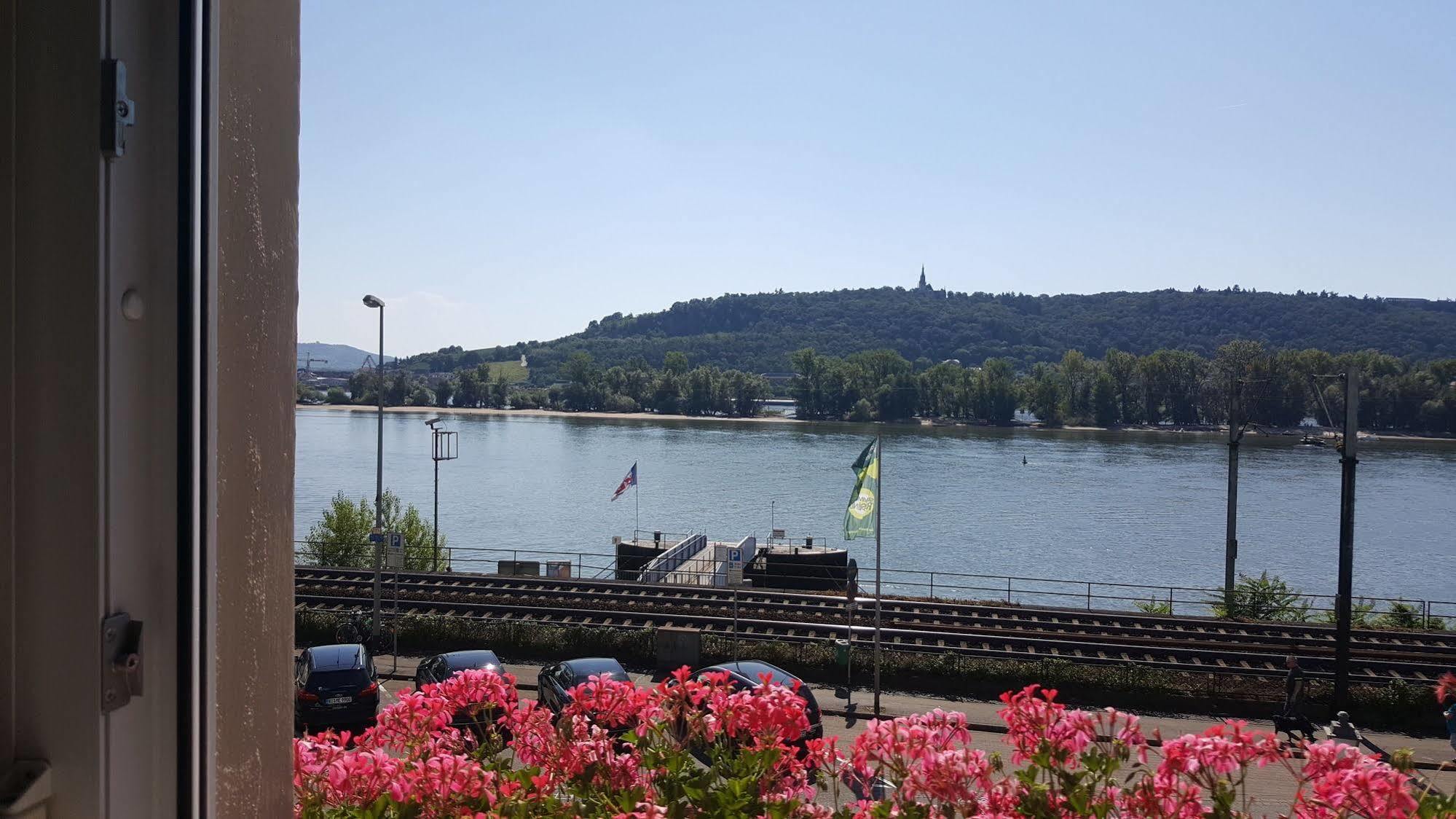 Hotel Krone Ruedesheim Rüdesheim am Rhein Exterior foto
